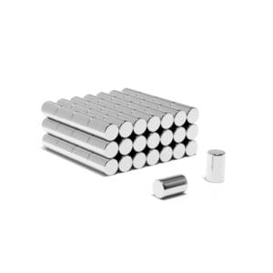 Round Circular Cylinder Rod Neodymium magnet with dimensions 5mm x 8mm, grade N52, featuring a nickel-copper-nickel coating and an 1.24KG pull force, commonly used in DIY, crafts, furniture design, fixings, kitchen design, sale display units, scale models, lock mechanisms, science experiments, computing and many more.